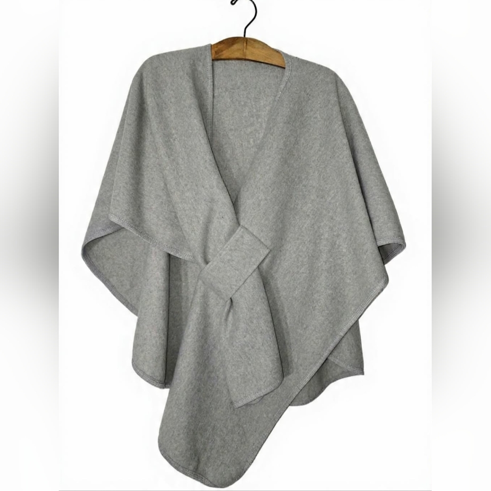 Elegant‎ Gray Women's Poncho Cape Luxury Scandigirl Softgirl